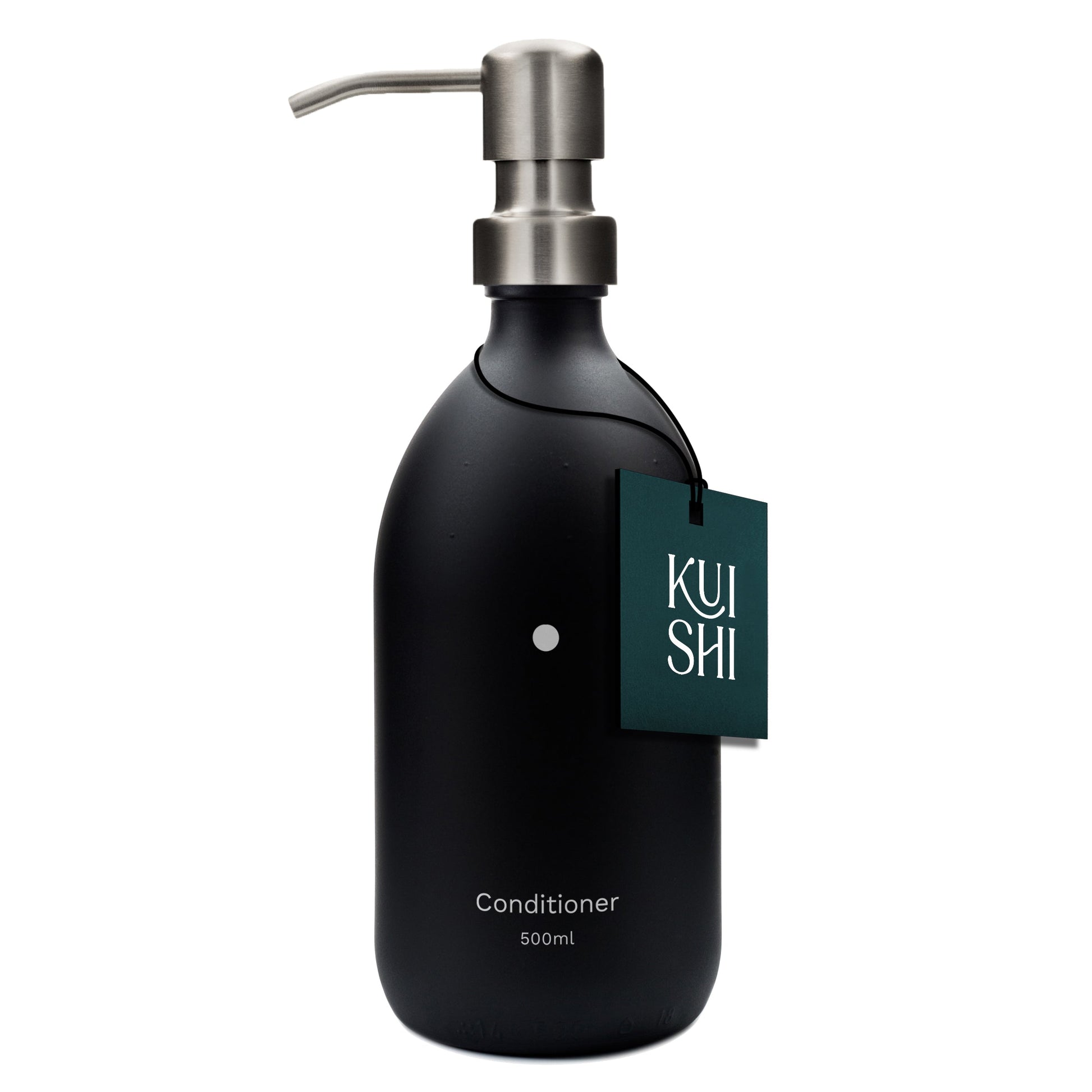 Black conditioner bottle with pump and 'Kushi' tag on a white background